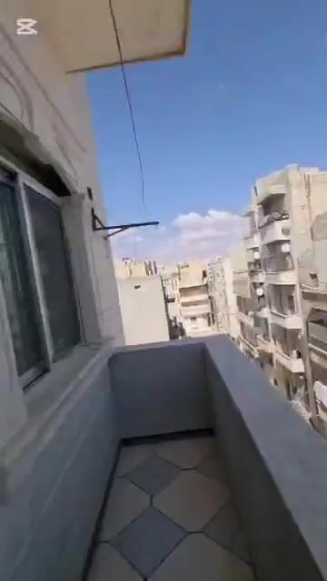 للبيع شقة 140م/ طابق ثالث / أربع غرف و منافع / ادلب الحي الشمالي