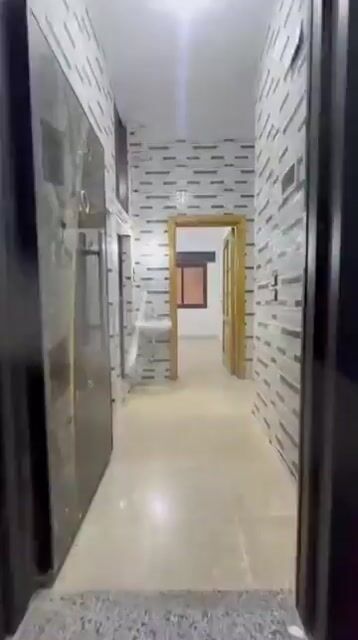للبيع شقة 125م/ طابق 4 فني/اربع غرف و منافع/ ادلب حي الجامعة 