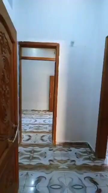 للبيع شقة ارضية 130م/ ثلاث غرف و صالون/وسط مدينة سرمدا جانب السوق