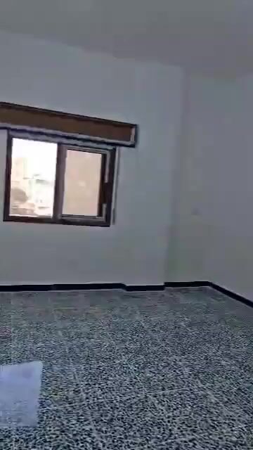 للبيع شقة 145م/ طابق اول/ 5 غرف و منافع/ ادلب بشارع  الاربعين 