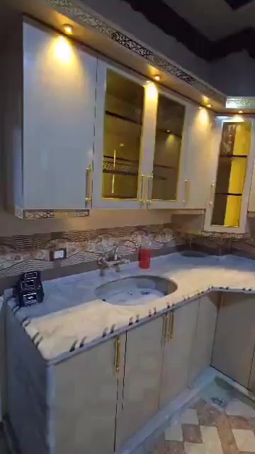 للبيع شقة ديلوكس 115م/طابق اول/ ثلاث غرف و منافع/الدانا شارع الكهرباء 