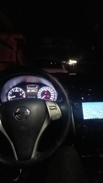 نيسان التيما 2012 أكمل وصف