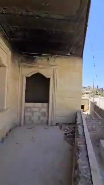 للبيع شقة عضم 185م/طابق اول/ 5 غرف و منافع/حي المعلمين قرب الكارلتون