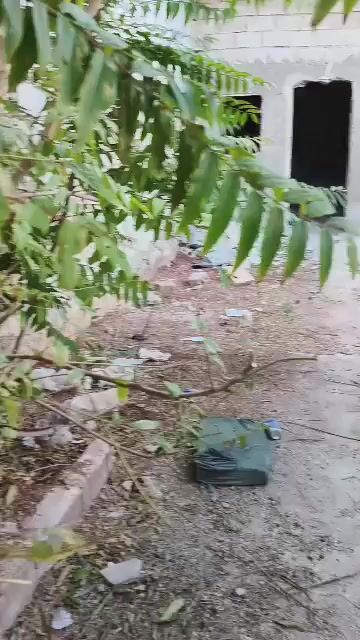 للبيع قطعة أرض غرفتين ومطبخ بمنطقة الشرفه