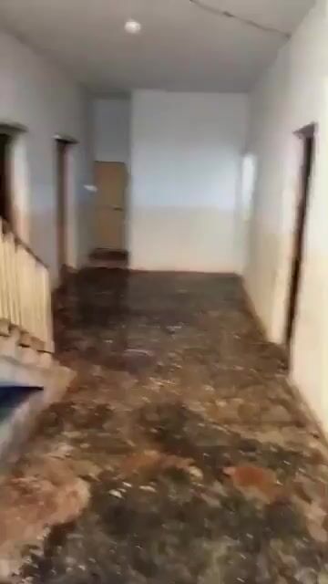 للبيع بيت عربي 400م مع جناين و بناء 150م/ اربع غرف/ ادلب بلدة اطمه