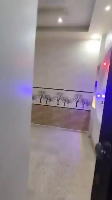 للبيع شقة ارضية 110م/ 4 غرف و صالون و برندة / حي القصور شارع البريد  