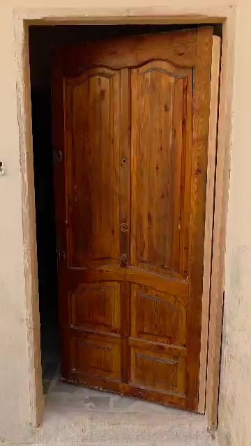 للبيع منزل في منطقة الأعظمية شارع بركات 3 غرف وموزع 