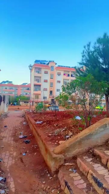 للبيع شقة بضاحية قدسيا جزيرة 4 ط ارضي مساحة 300 متر