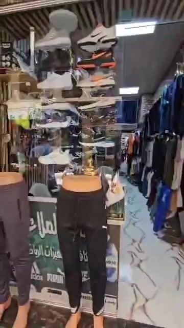 للبيع محل مساحه 20 متر/ ادلب جانب مطعم أبو برهان قرب شارع الجلاء 
