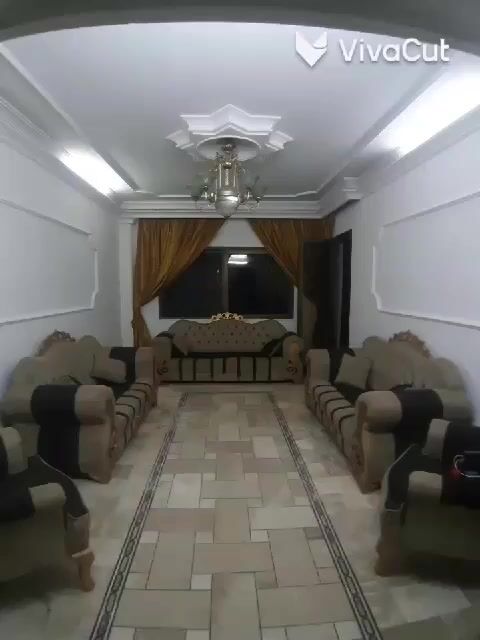 للتجار شقة خلف مشفى حاميش علشارع مباشر