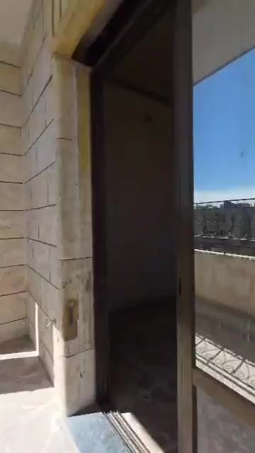 للبيع شقة بلاطة 200م/طابق 3 فني/ 6 غرف و منافع/حي الثورة دوار الزراعة