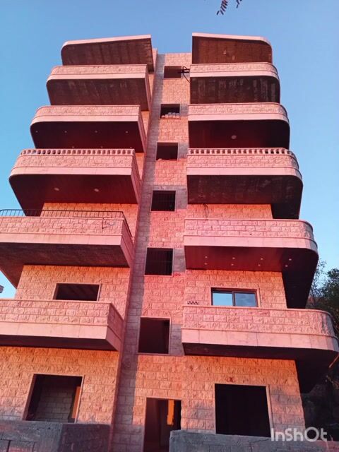 للبيع شقة بحي عين البيضا مساحة ١٢٠ متر جاهز للسكن 