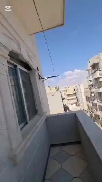 للبيع شقة 135م/ طابق ثالث/ اربع غرف و منافع/ادلب الحي الشمالي 