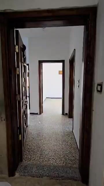 للبيع شقة 100م طابق 5 فني/ 3 غرف و منافع / إدلب حي الثورة 