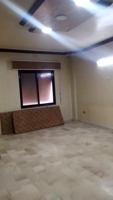 شقة للبيع في زملكا125 م²، 3 غرف، 2 حمام، فارغة